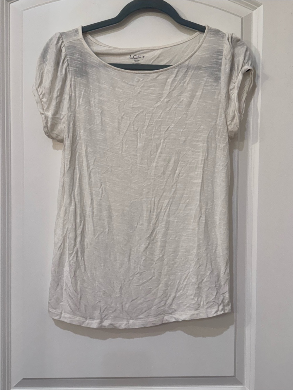 LOFT Cream Short Sleeve Scoop Neck Tee